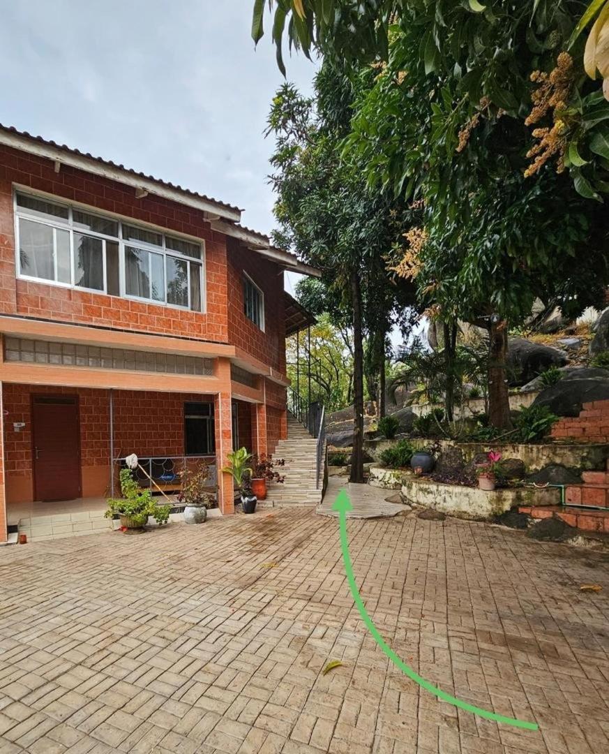 Cozy Home on Rocks Mwanza Exterior photo