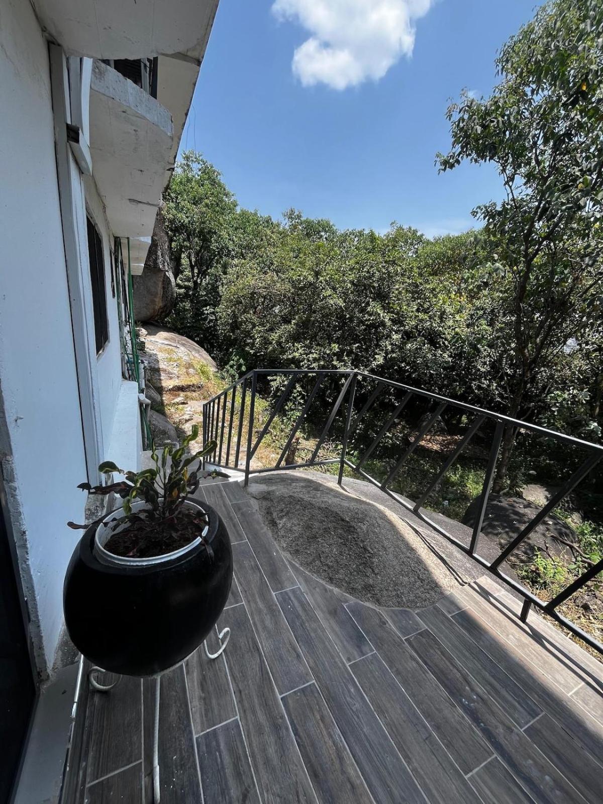 Cozy Home on Rocks Mwanza Exterior photo
